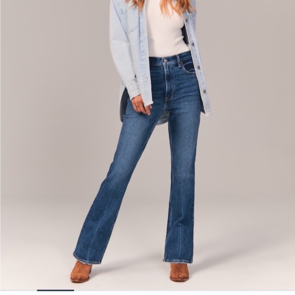 Abercrombie & Fitch Ultra High Rise Vintage Flare Jeans - Picture 1 of 12